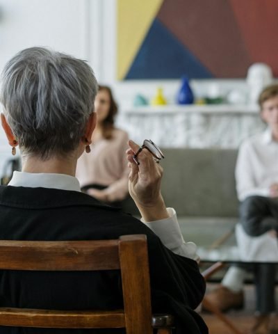 pexels-cottonbro-4098228 Terapeuta Biomagnetismo en Alicante